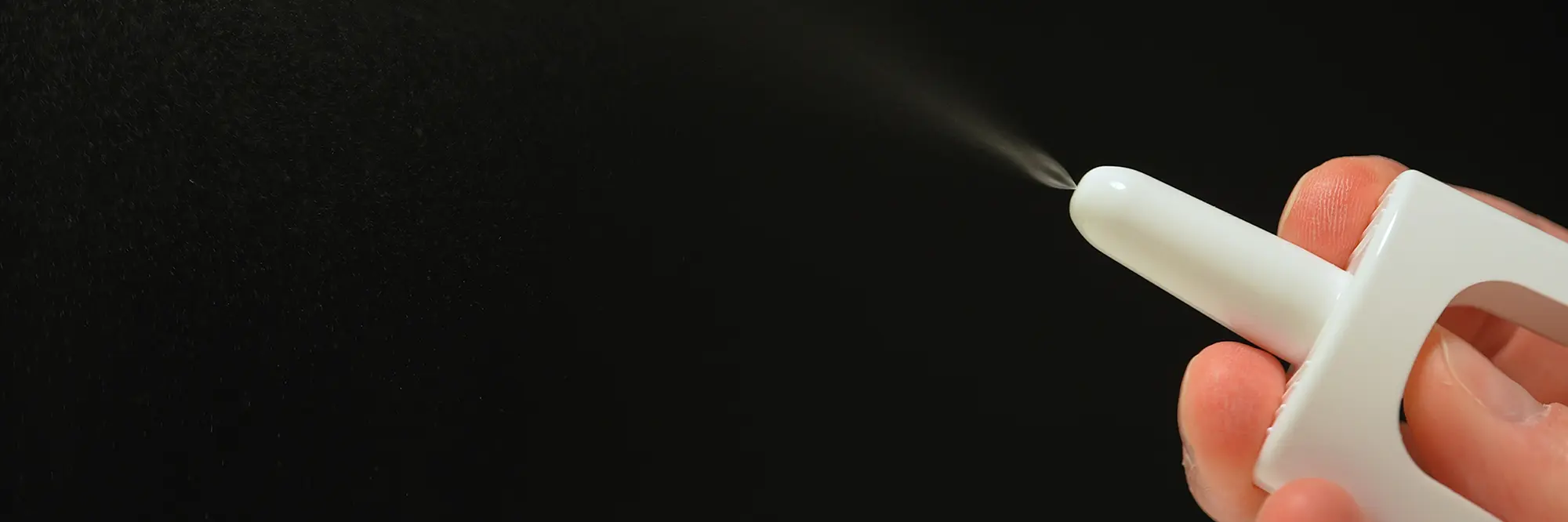 photo of a nasal spray device